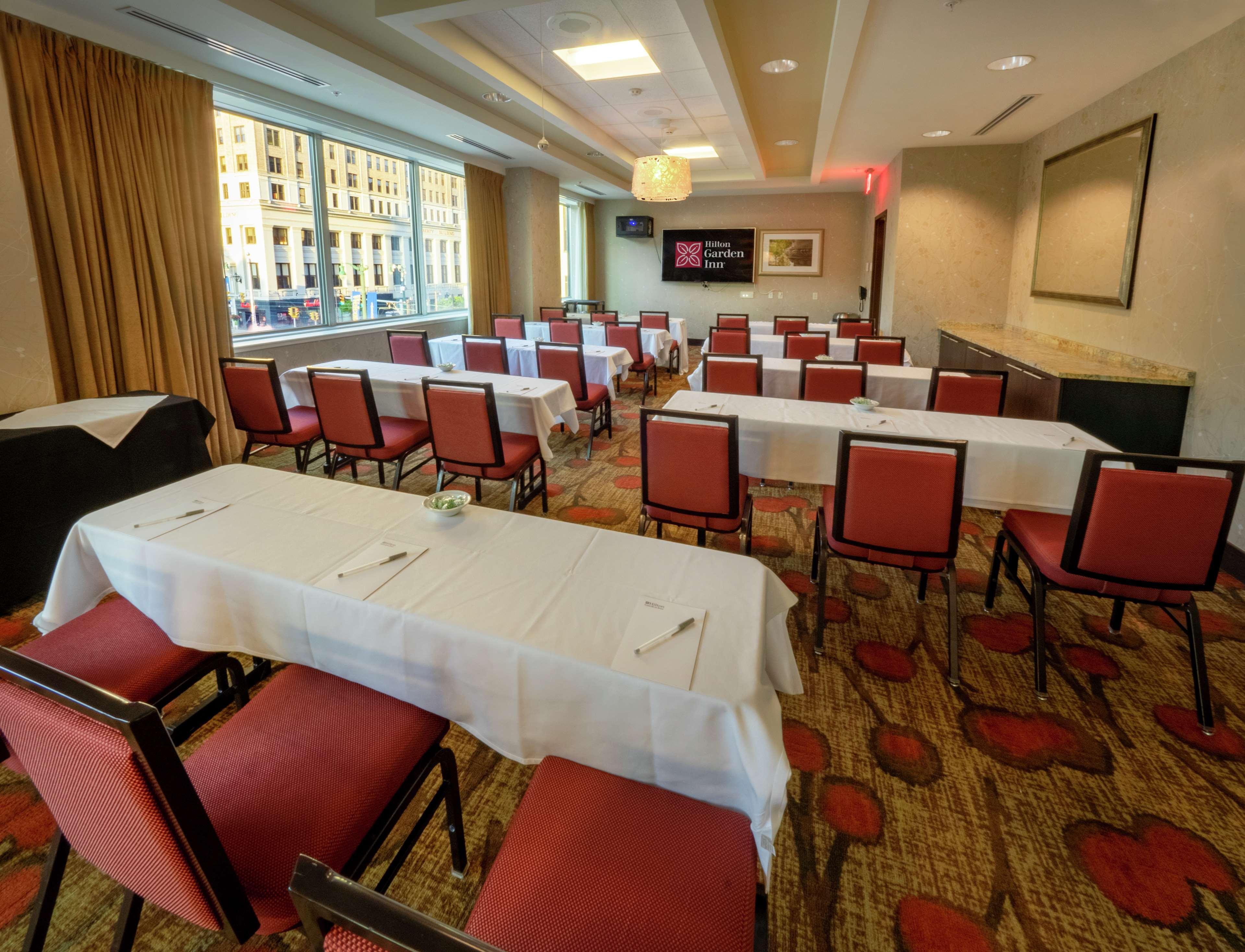 The Hilton Garden Buffalo-downtown 3* Buffalo
